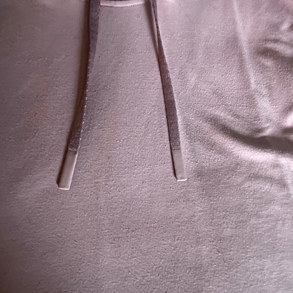 Lululemon Stronger As One Sleeveless Hoodie, Vintage Mauve, Size L - Picture 11 of 11